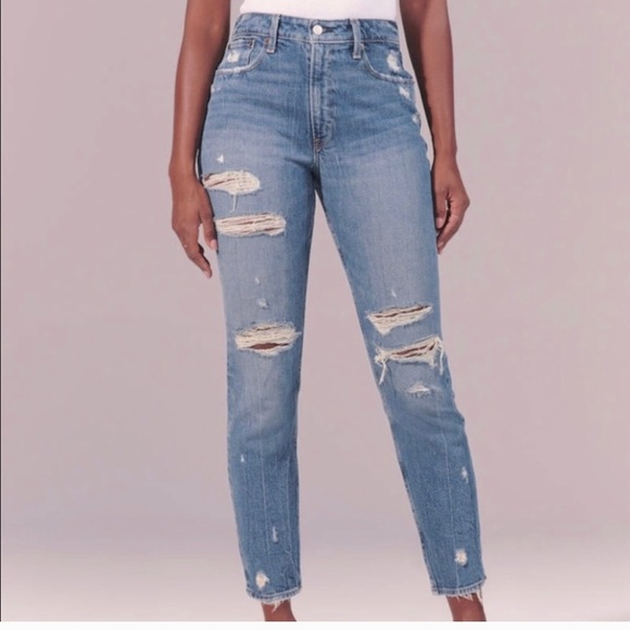 Abercrombie & Fitch Denim - Abercrombie & Fitch High Rise Curve Love Mom Jean